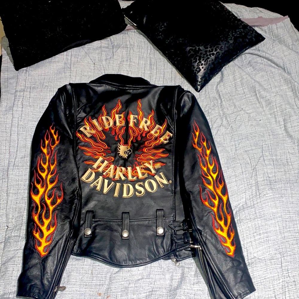 Womens Harley Davidson genuine leather jacket.